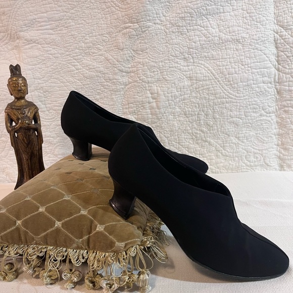 Thierry Rabotin Ria Microfiber Pumps - Picture 6 of 13